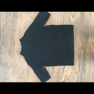 Theory sweater tshirt